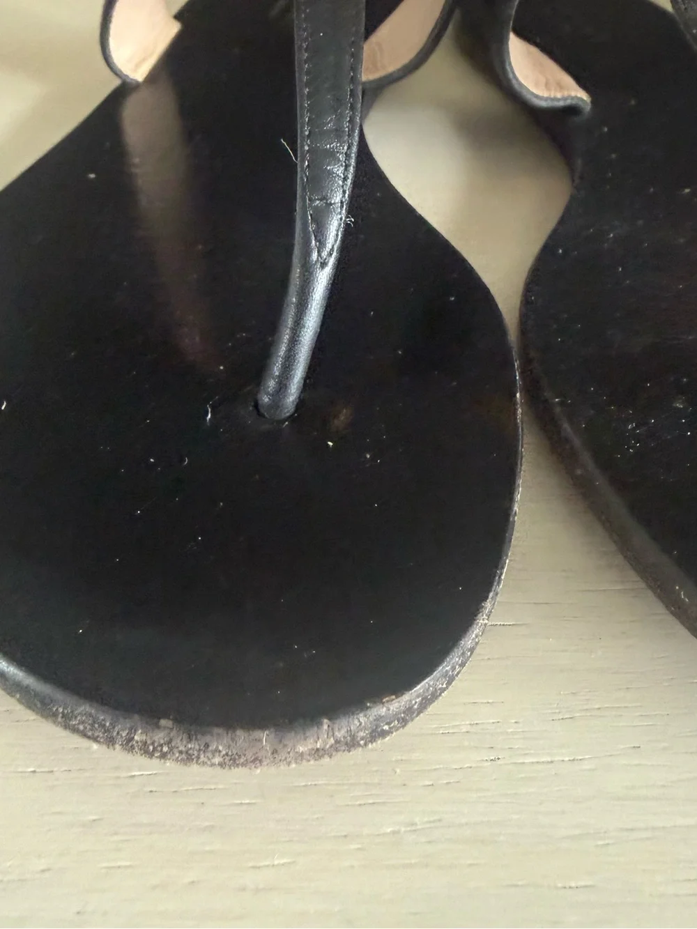 Authentic Gucci Black Leather GG Gold-Logo Thong Sandals